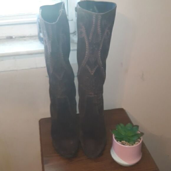 🤩SALE🤩 DIEGO DI LUCCA GORGEOUS BROWN SUEDE EMBROIDERED BOHO TALL BOOTS SIZE 8 - Picture 3 of 4